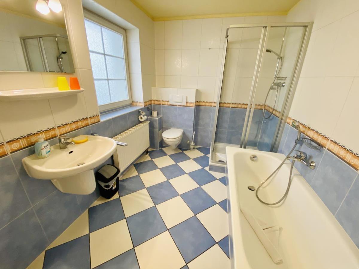 Ferienhaus Adele Rostock Buitenkant foto